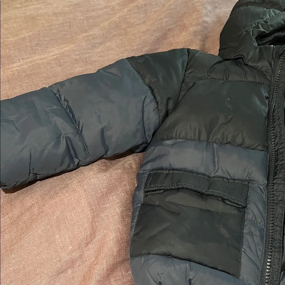 Divided Kids Puffer Jacket - Blue/Black (color seen better in second photo)